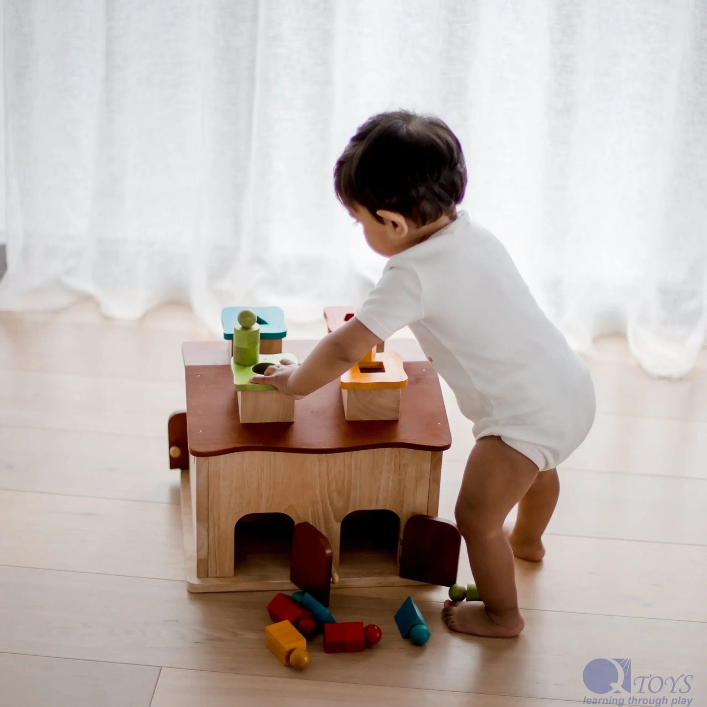 Sorting Cottage & Play House