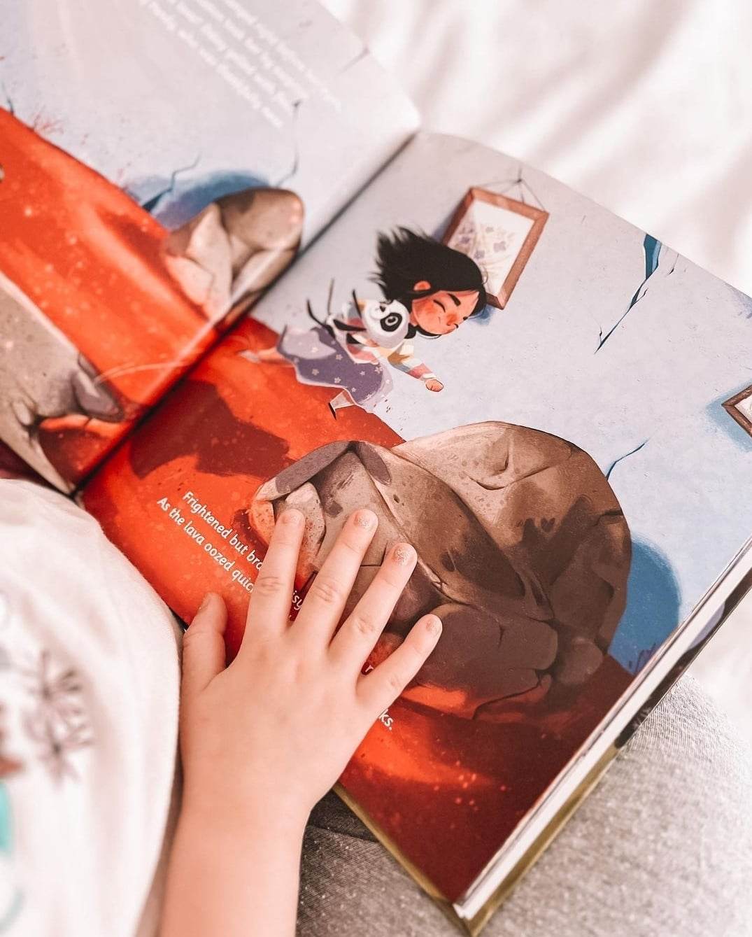 Daisy's Not So Ordinary Day Book