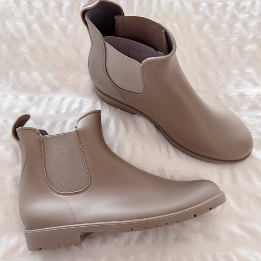 Kiki Gumboot