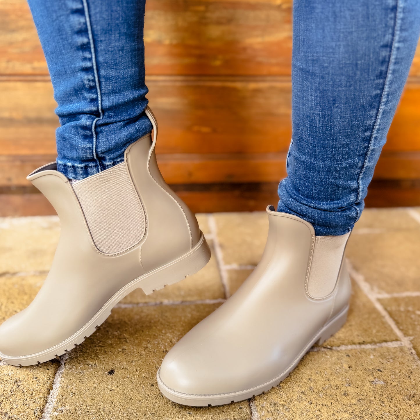 Kiki Gumboot
