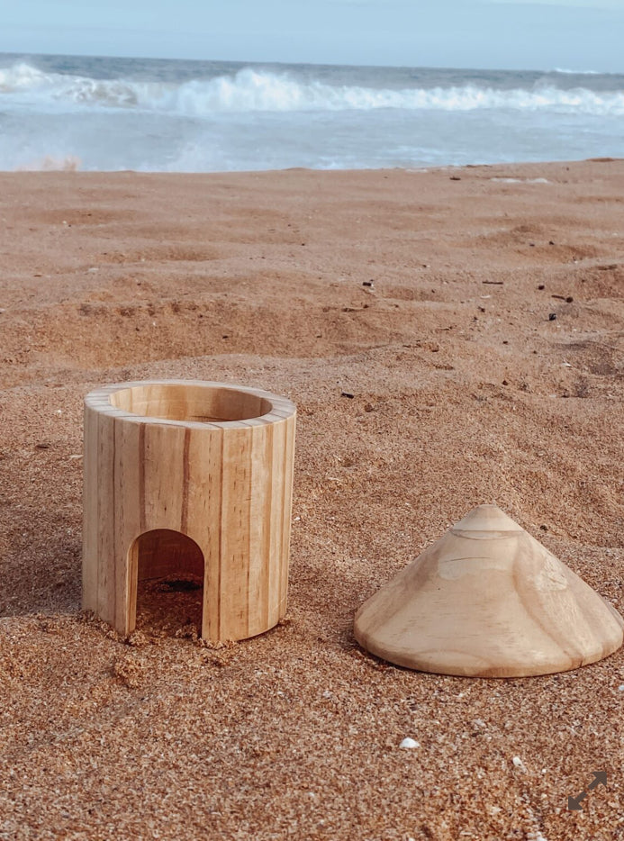 Small World Wooden Hut